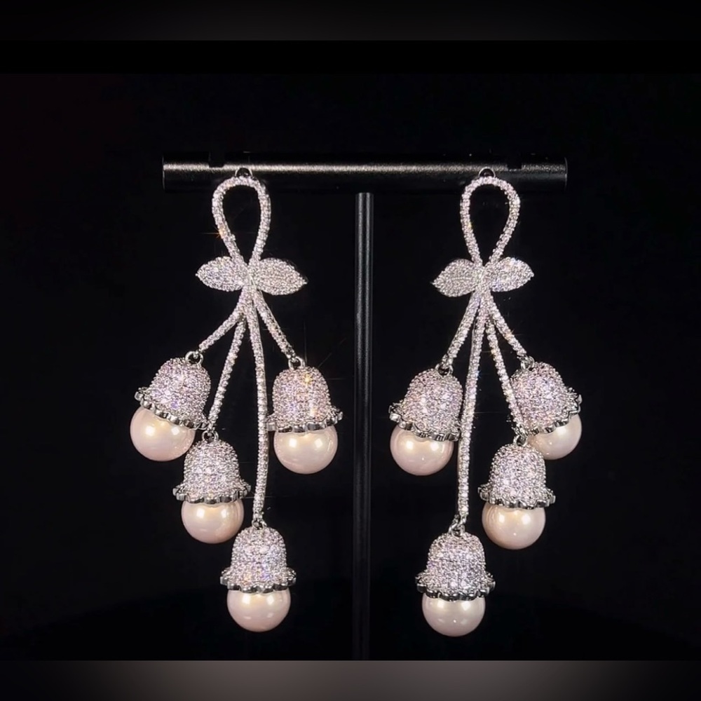 Sparkling pink floral earrings
